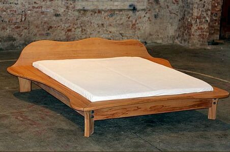 Bett aus Massivholz Kernbuche